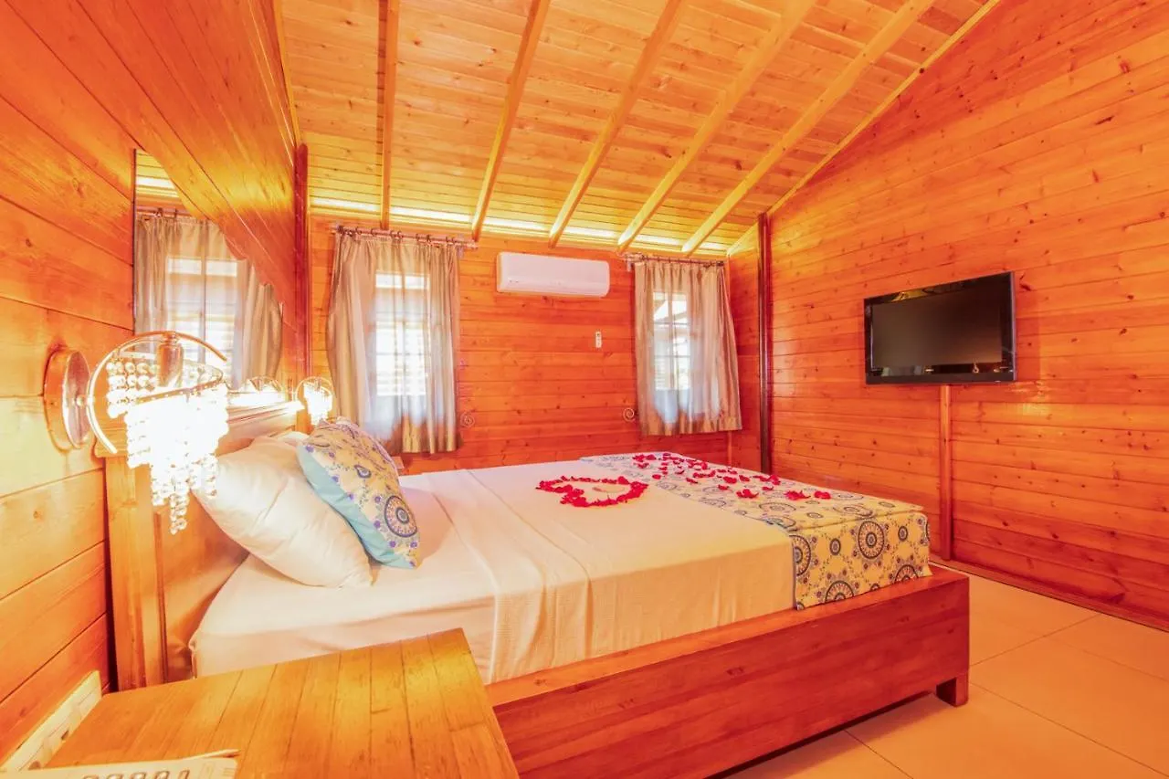 Hotel The Bay Beach Club Fethiye